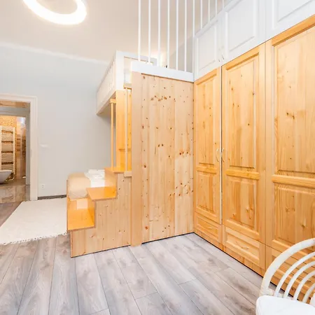 Rentero Friendly Near Wenceslas Square *