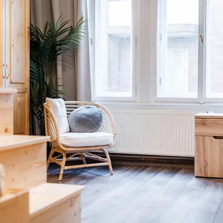 Rentero Friendly Near Wenceslas Square *