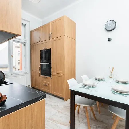 Rentero Friendly Near Wenceslas Square *