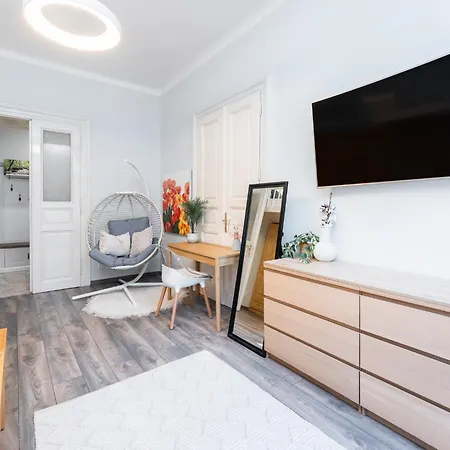 Rentero Friendly Near Wenceslas Square * Prag